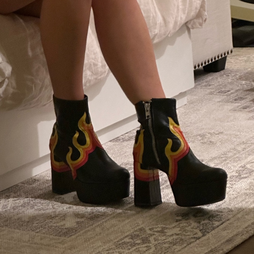 CURRENT MOOD Flame Boots